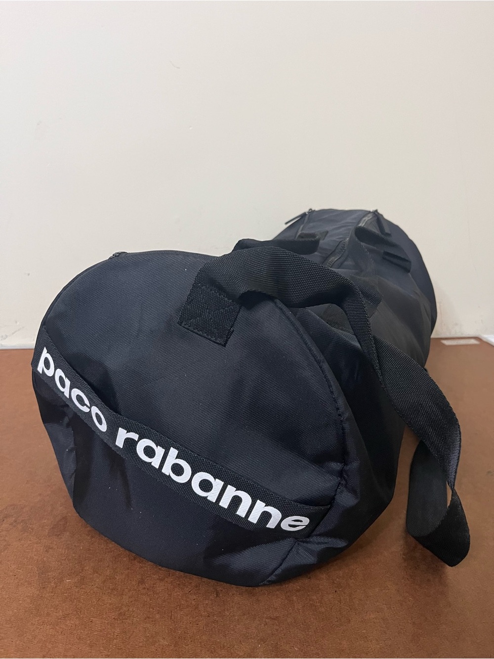 Paco Rabanne Invictus Parfums Black Barrel Duffle Bag NWOT 20W x 10H